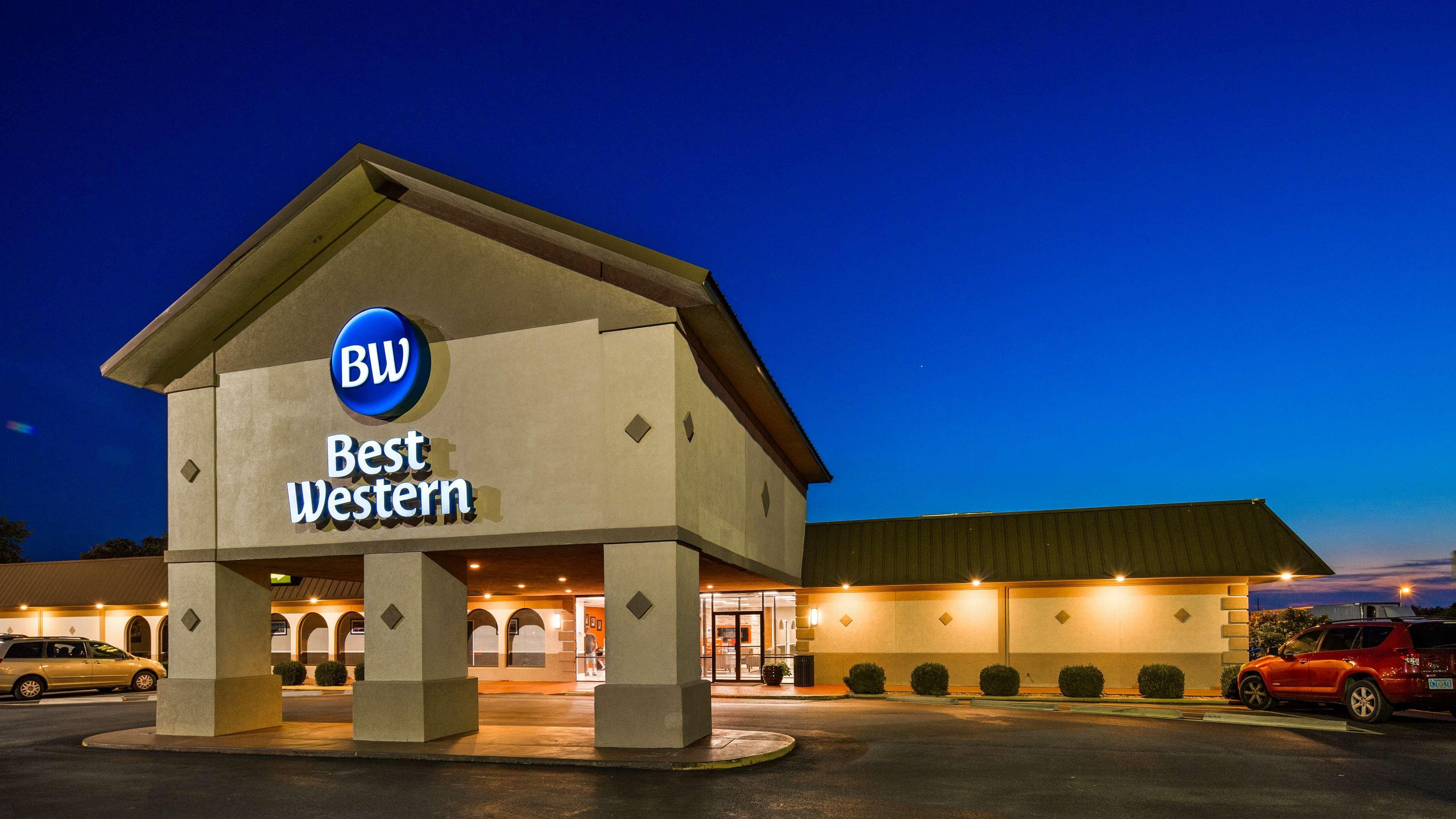 Best Western Tulsa Airport Екстер'єр фото