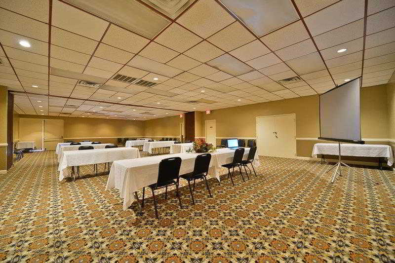 Best Western Tulsa Airport Екстер'єр фото